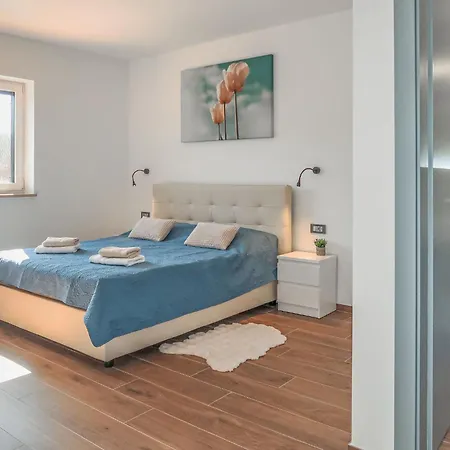 Temelia By Interhome *
