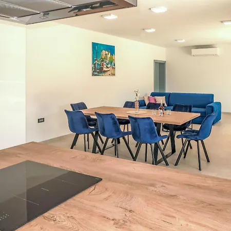 Temelia By Interhome *